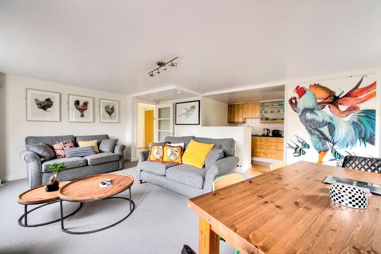 Altido Ultra Stylish Calton Road Apt W/ Parking Daire Edinburgh Dış mekan fotoğraf